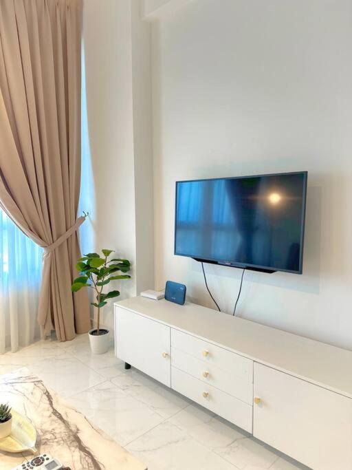 Netflix Two Bedroom Troika Kota Bharu Homestay 118 Buitenkant foto