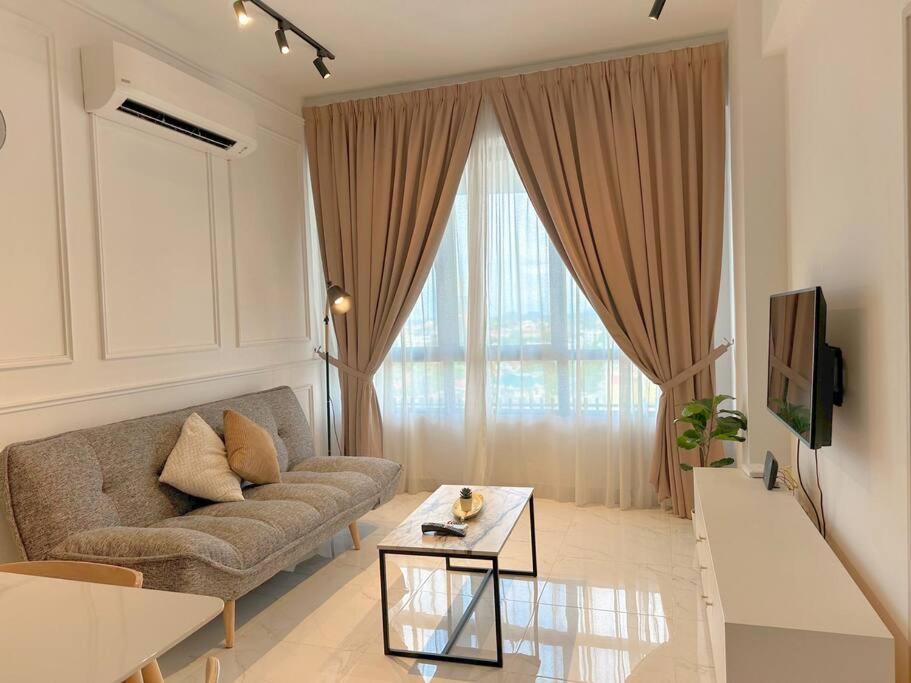 Netflix Two Bedroom Troika Kota Bharu Homestay 118 Buitenkant foto