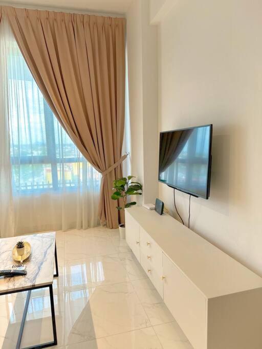 Netflix Two Bedroom Troika Kota Bharu Homestay 118 Buitenkant foto
