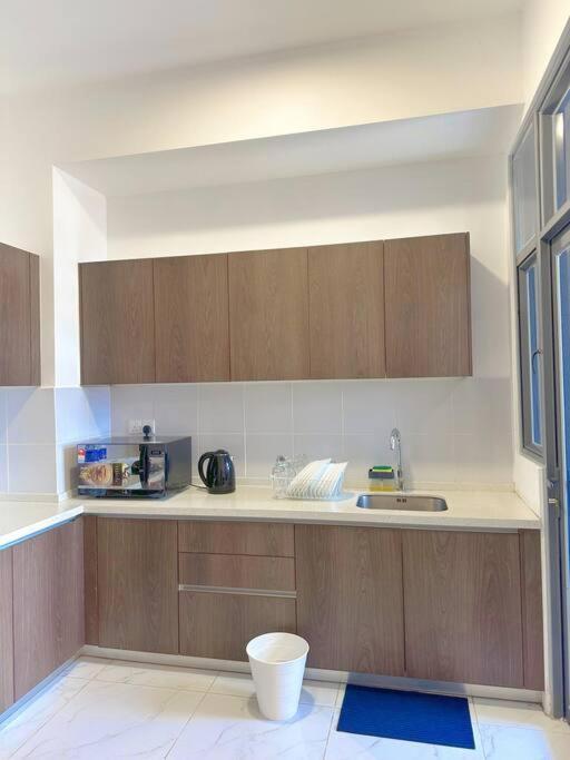 Netflix Two Bedroom Troika Kota Bharu Homestay 118 Buitenkant foto