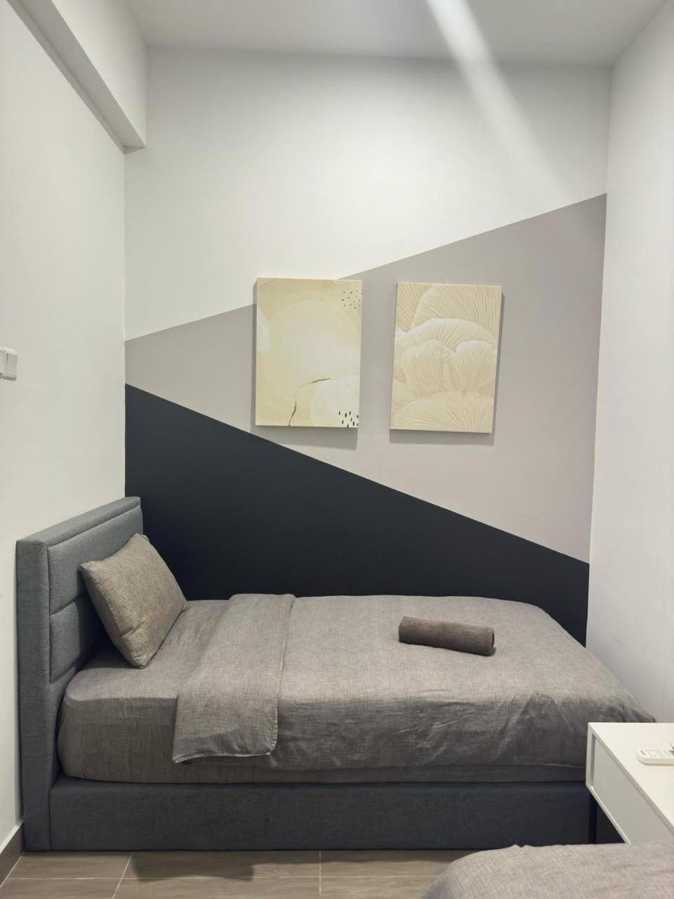 Netflix Two Bedroom Troika Kota Bharu Homestay 118 Buitenkant foto