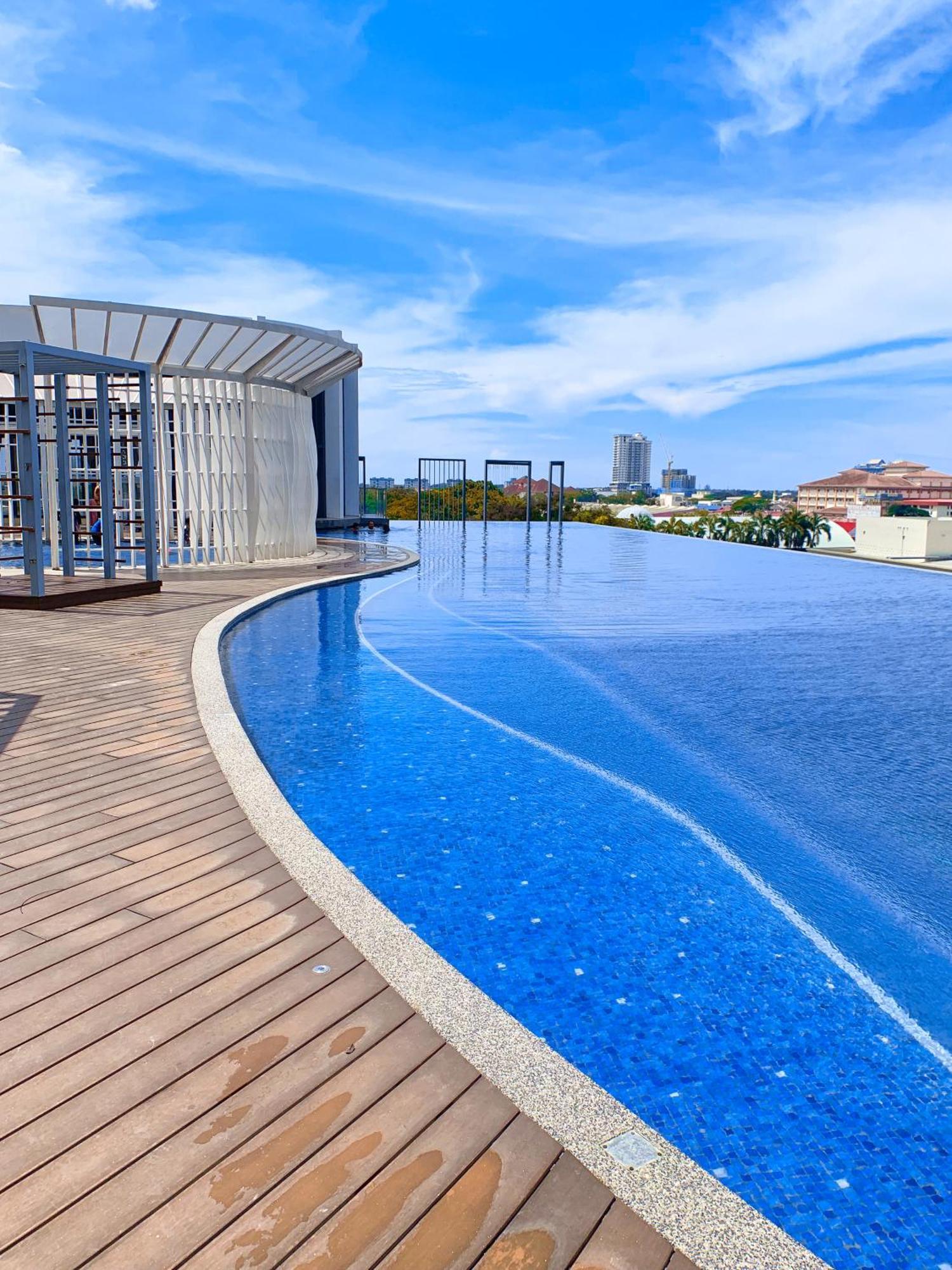 Netflix Two Bedroom Troika Kota Bharu Homestay 118 Buitenkant foto